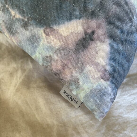 Eskayel Jangala Pillow Citron, 18"x18" with feather insert - Picture 6 of 6